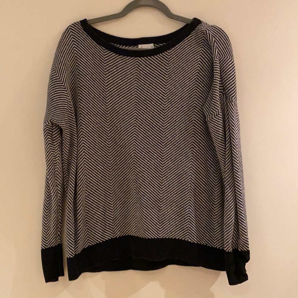 Motherhood Maternity sweater medium